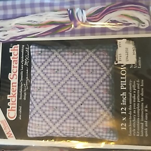 Vintage 1980s chicken scratch craft pillow kit needlecraft - Picture 1 of 4